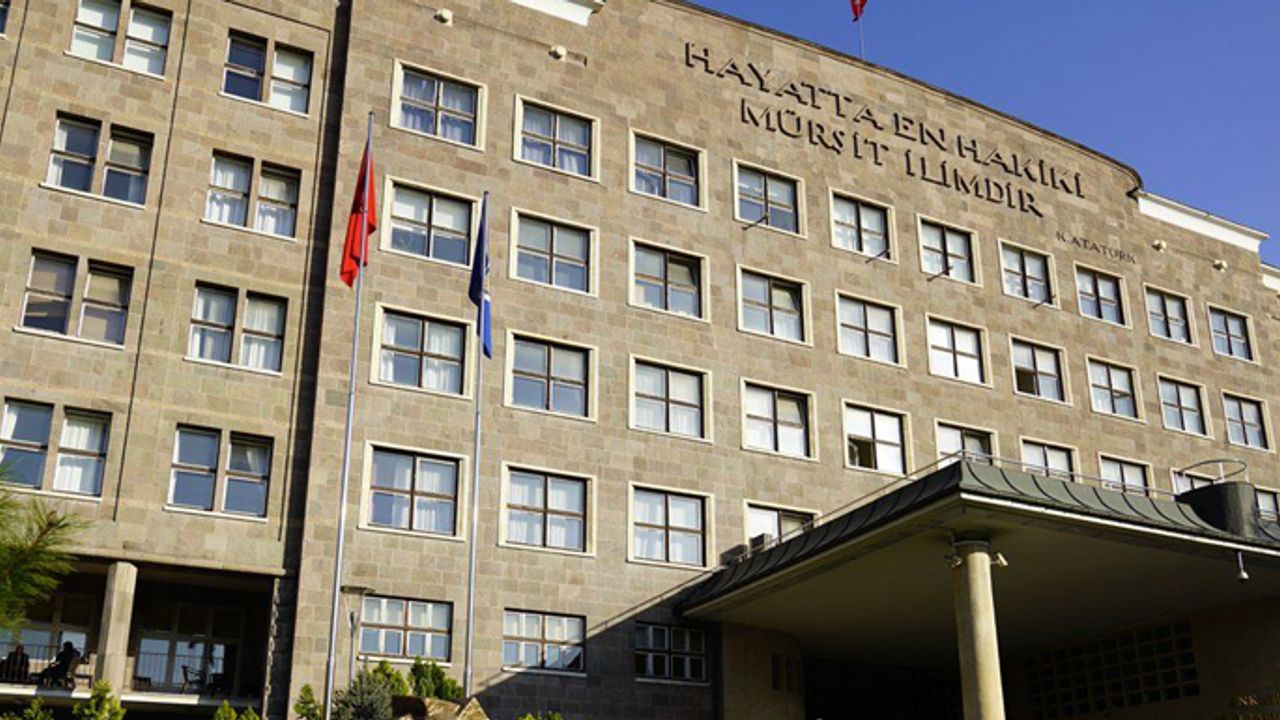 Ankara Üniversitesi 22 Öğretim Üyesi alıyor.