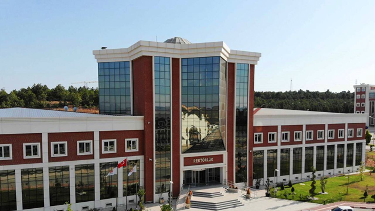 Bilecik Şeyh Edebali Üniversitesi 21 Öğretim Üyesi alıyor