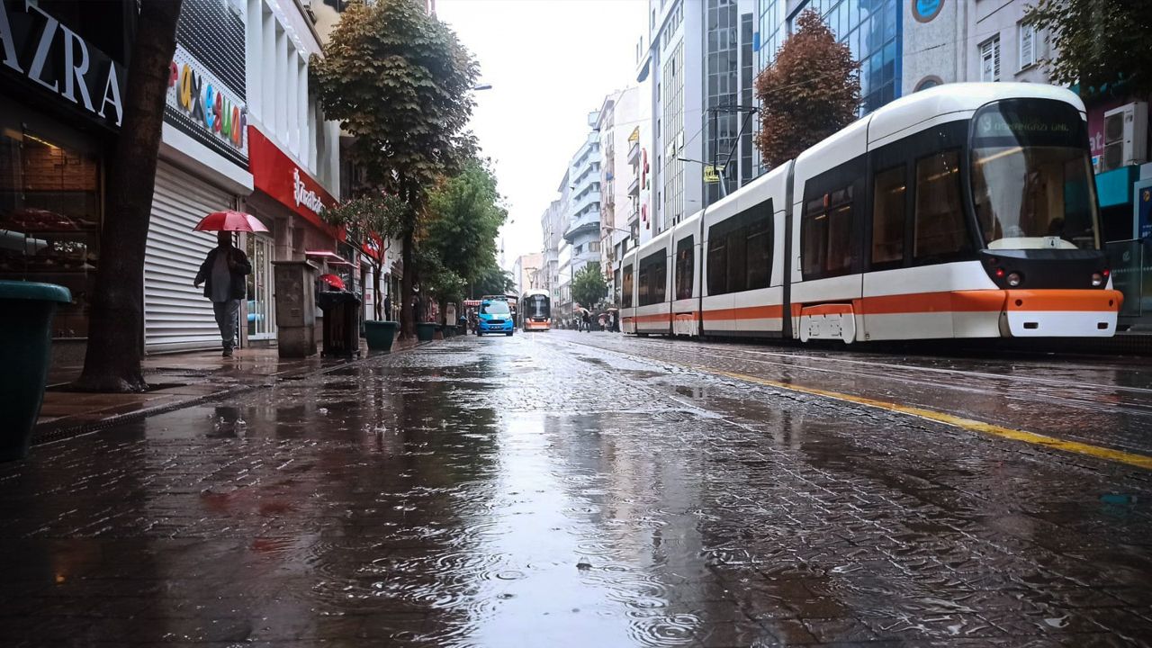 Eskişehir’de aralıklı sağanak yağış bekleniyor