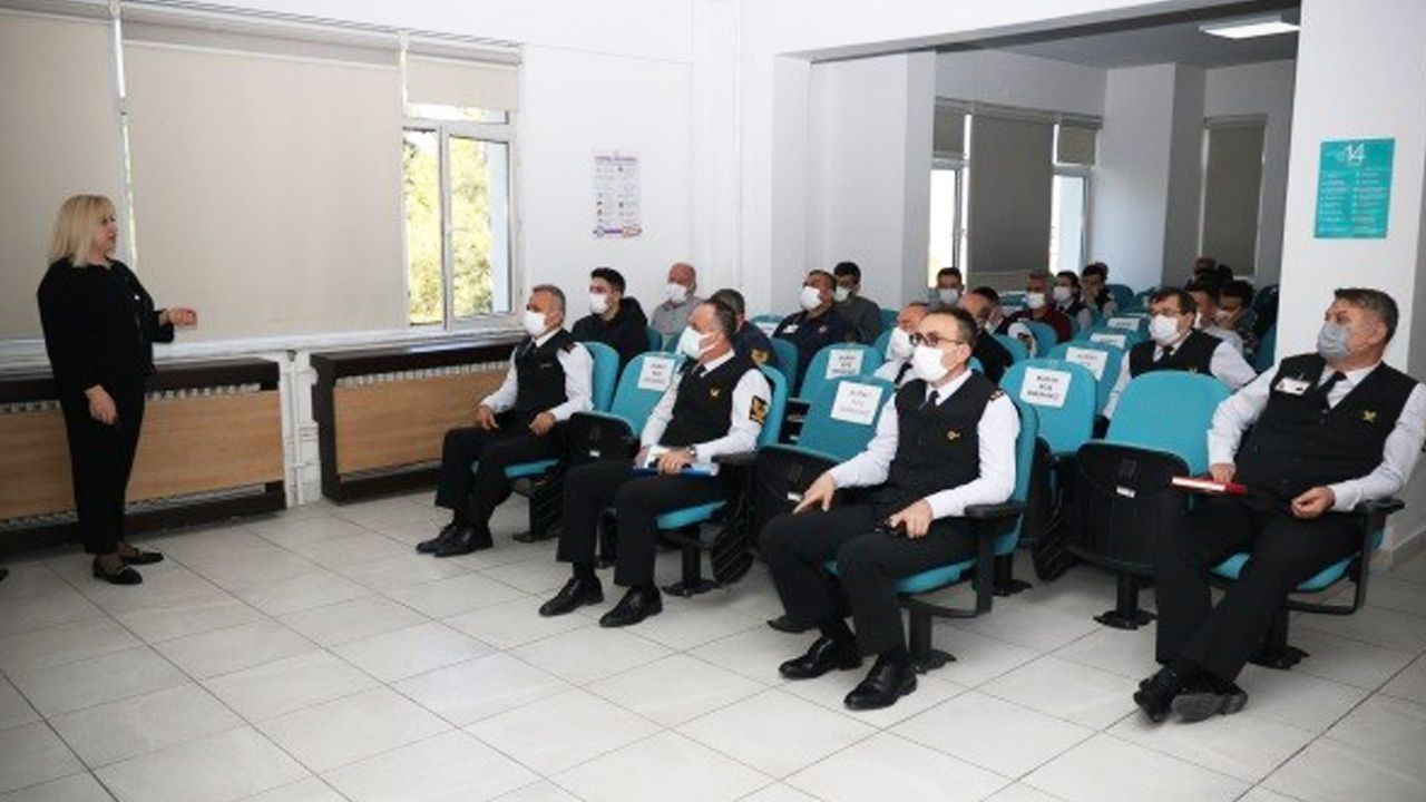 Jandarma personeline “Kişiler Arası İletişim ve Beden Dili” eğitimi