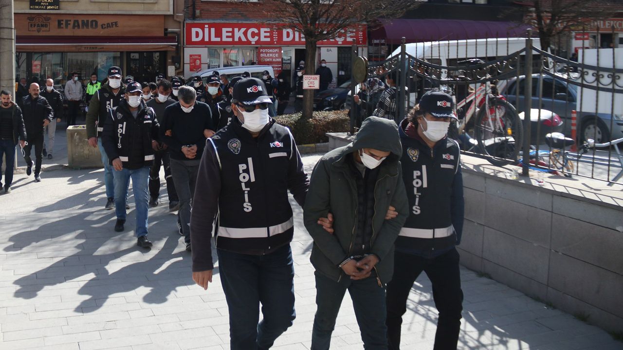 Eskişehir’de silah operasyonu: 11 gözaltı
