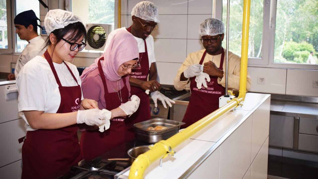 Anadolu Üniversitesi'nde "Türk Mutfağı Atölyesi" gerçekleştirildi