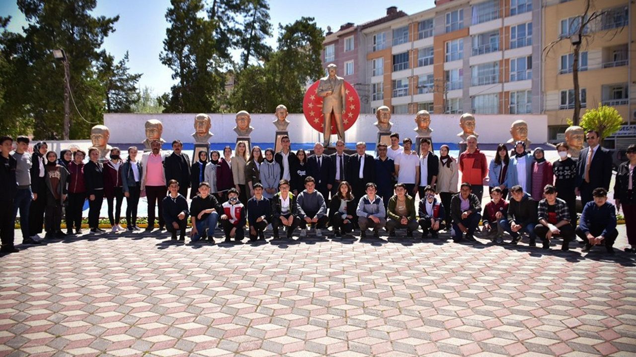 İnönü’de Gençlik Haftası kutlamaları törenle başladı