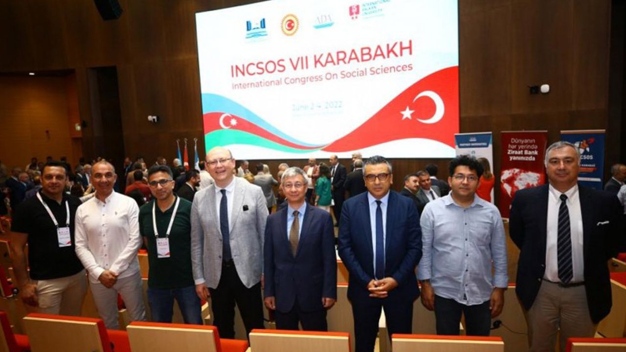 AÜ üyeleri Bakü’de konferansa katıldı