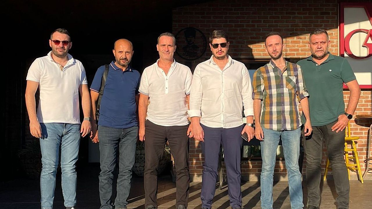 Eskişehirspor’un yeni teknik direktörü için imza töreni