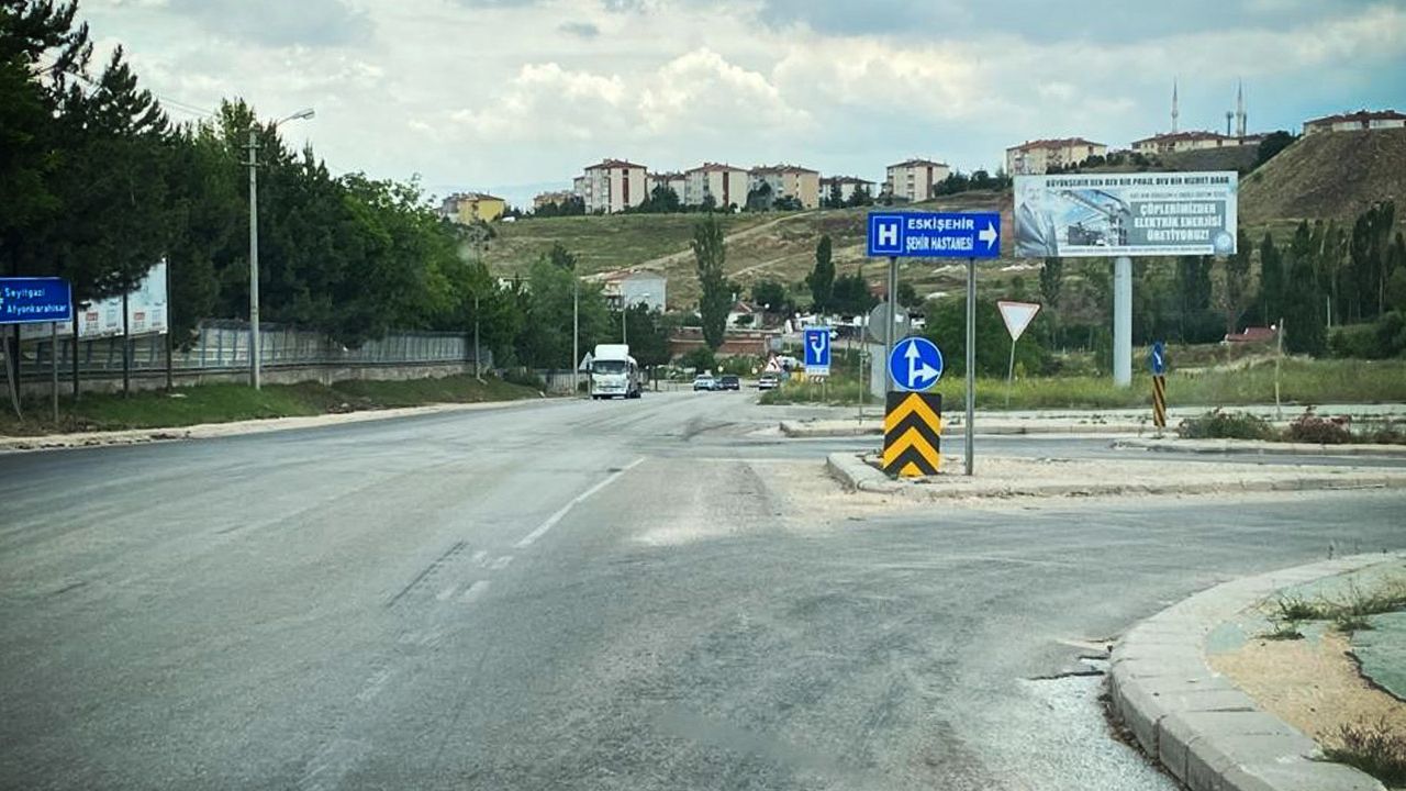 AK Parti'den Büyükşehir Belediyesi'ne trafik sorunu eleştirisi