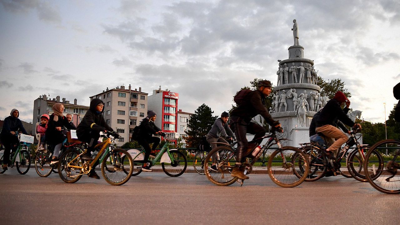 Hareketlilik Haftası dolayısıyla bisiklet turu düzenlendi
