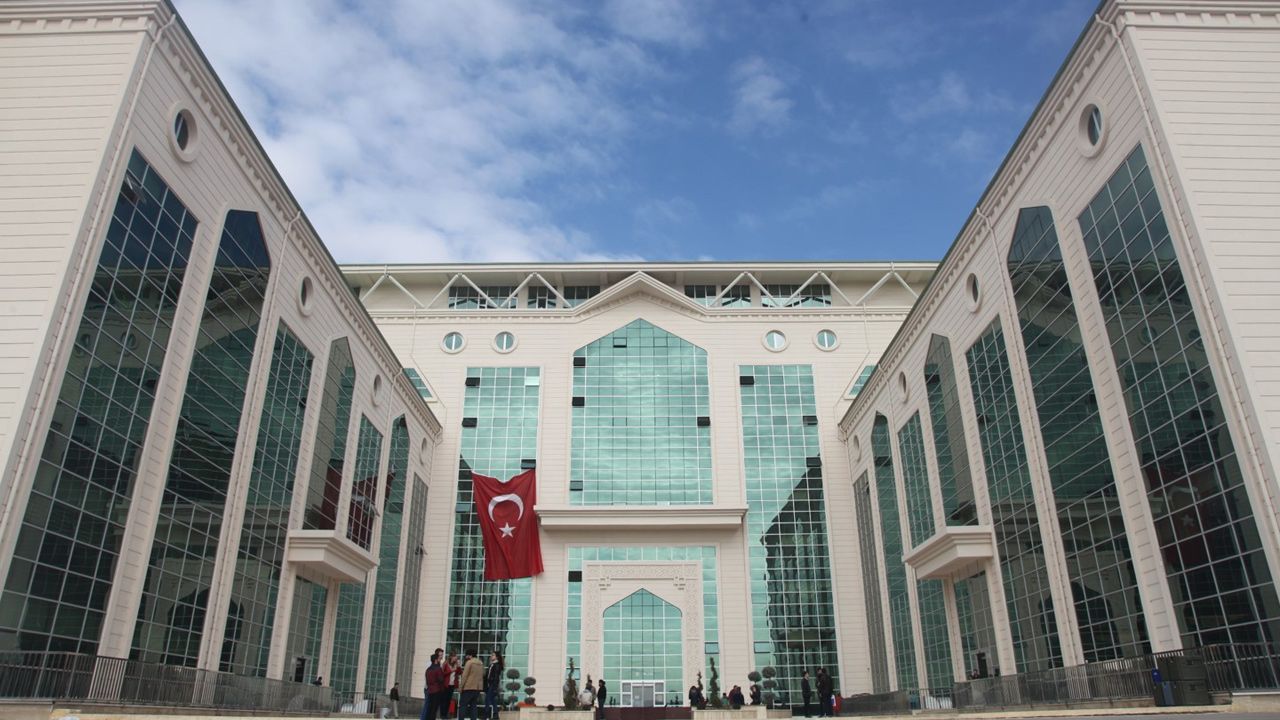 Ankara Yıldırım Beyazıt Üniversitesi 8 Öğretim Elemanı alıyor
