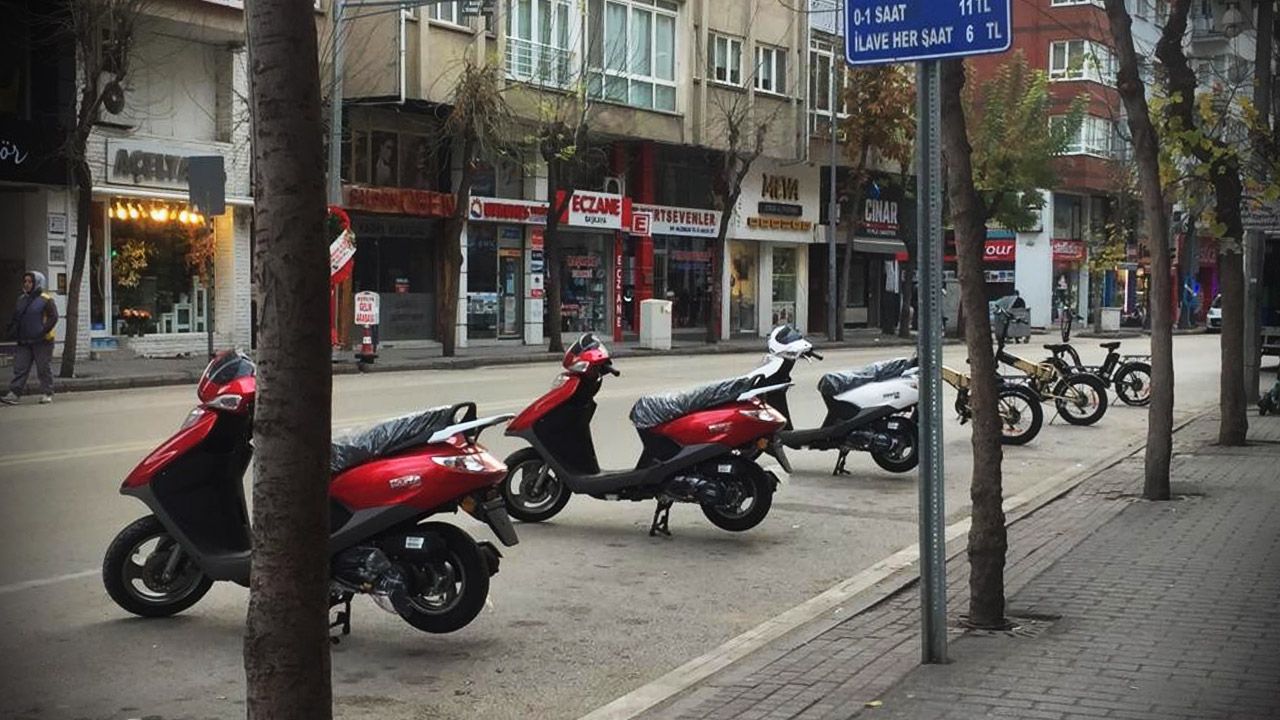 Yol ve kaldırımlara motosiklet işgali