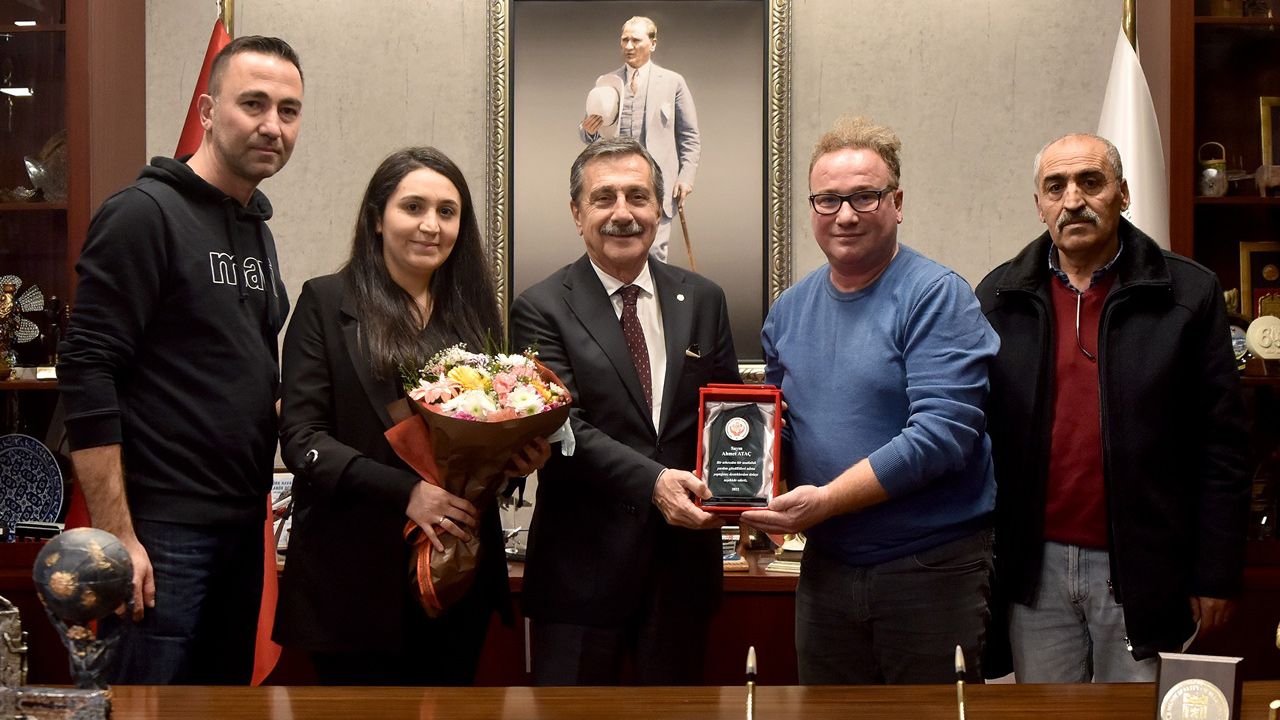 Başkan Ataç’a gönüllülerden teşekkür