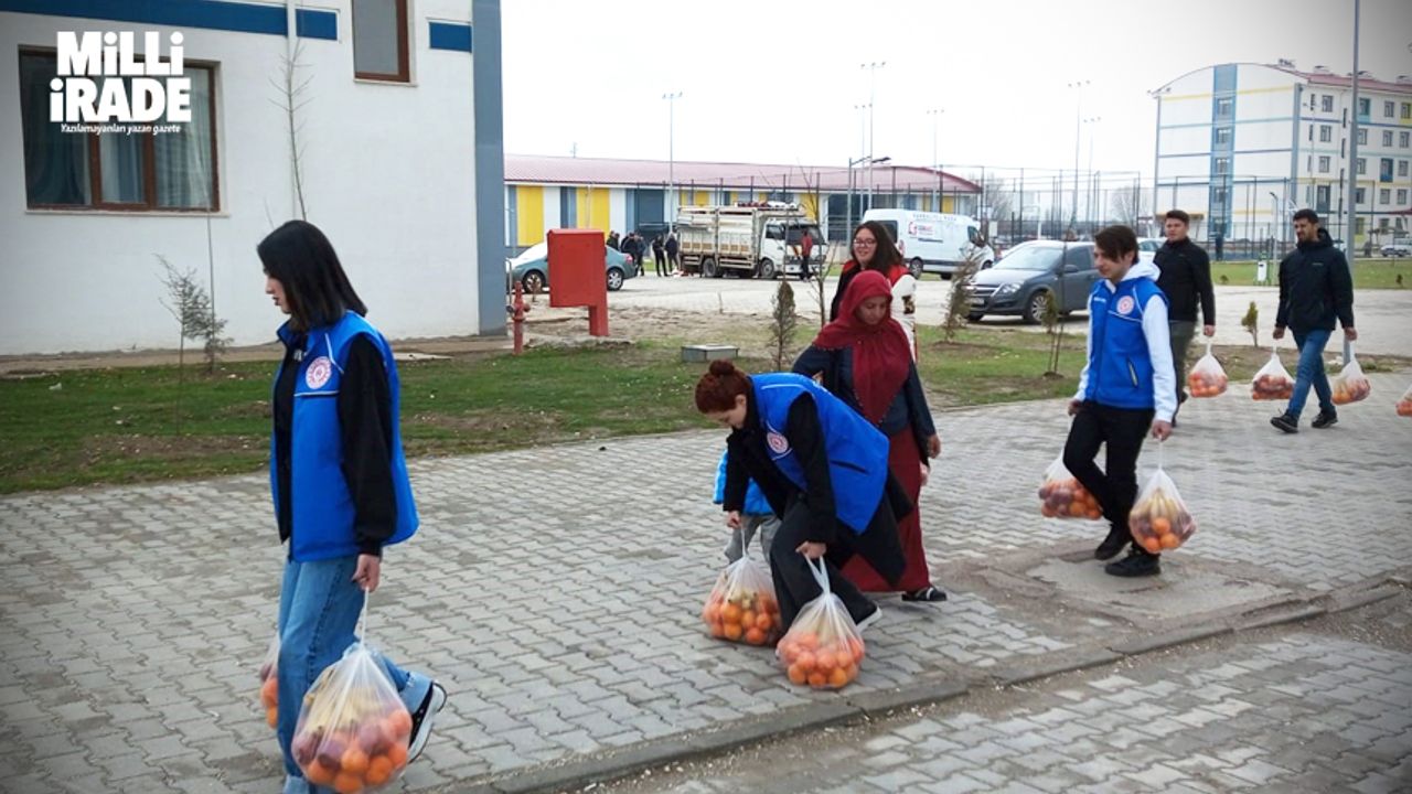 Eskişehir’e gelen depremzedeler için 6 ton meyve yardımı