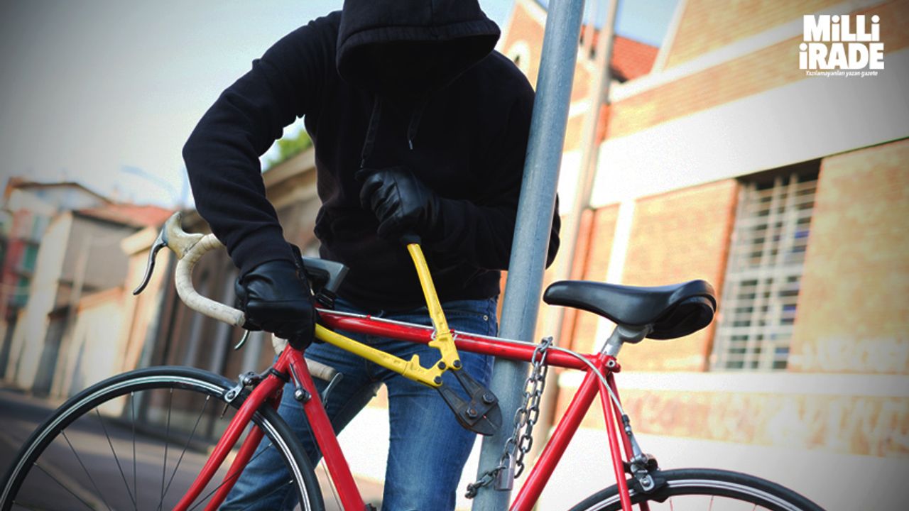 Bisiklet hırsızları yakayı ele verdi
