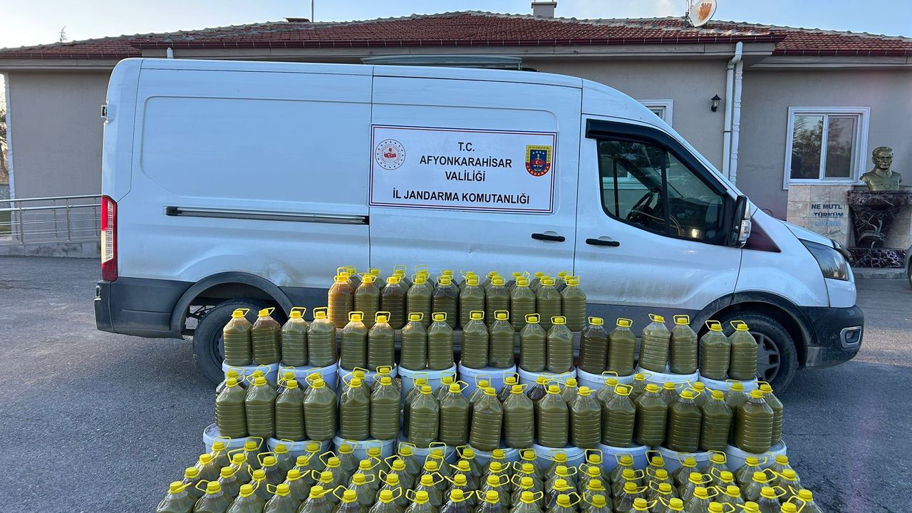980 litre tağşişli zeytinyağı ele geçirildi