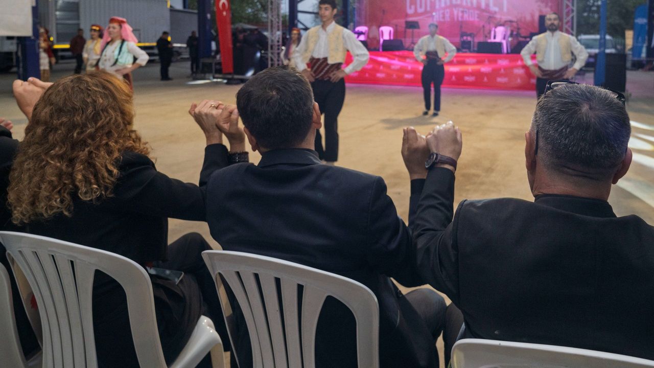 Cumhuriyet coşkusu Kiraz’da