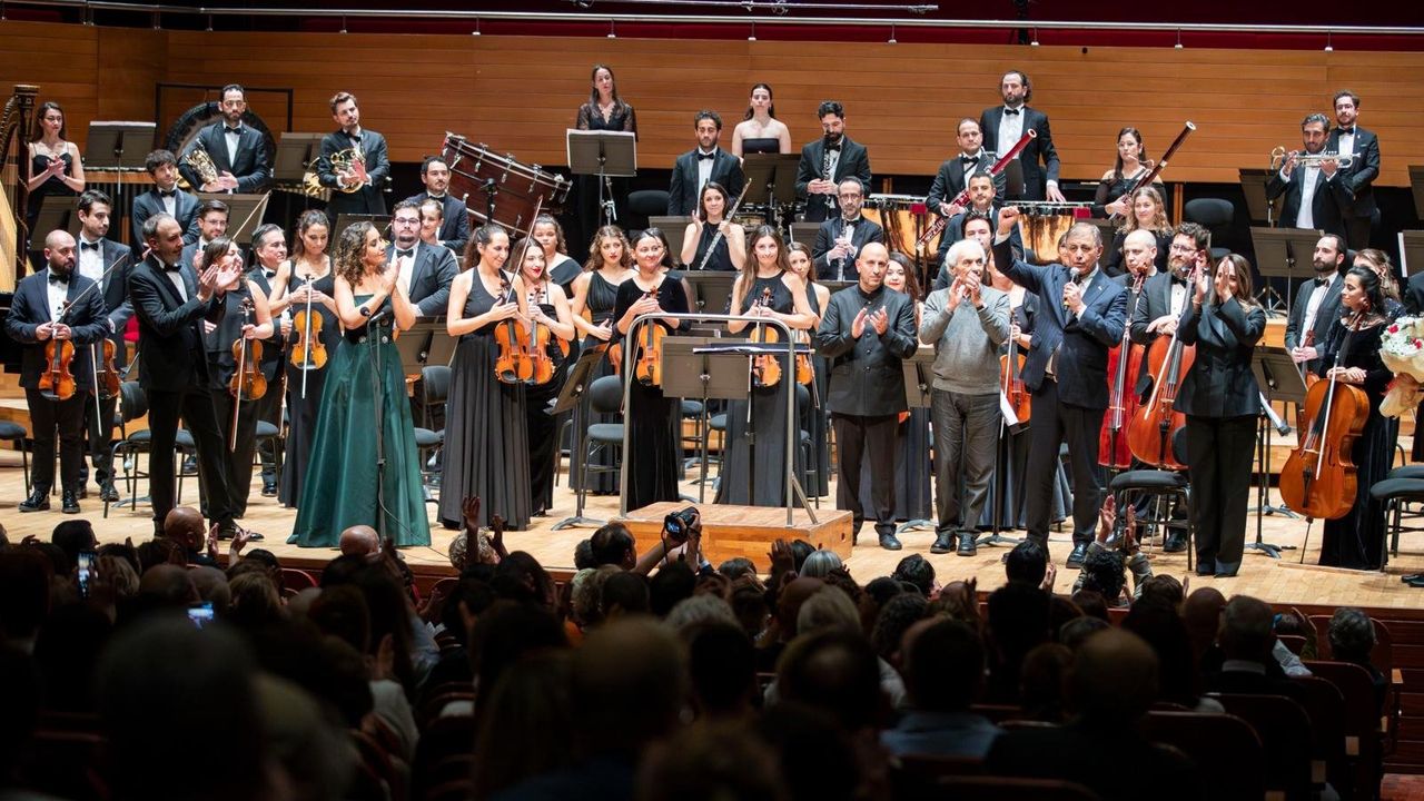 İzmir Oda Orkestrası'ndan Cumhuriyet Bayramı'na özel muhteşem konser