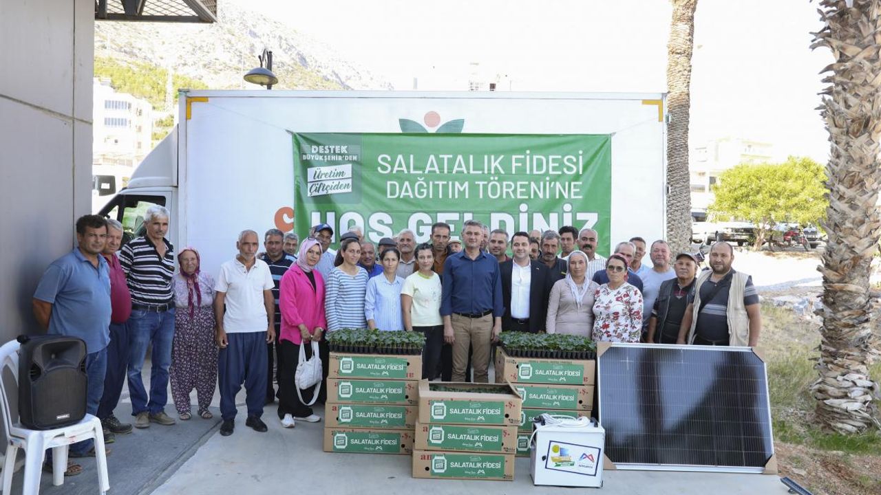Büyükşehir’den Aydıncık’ta Üreticiye Fide ve Güneş Paneli Desteği