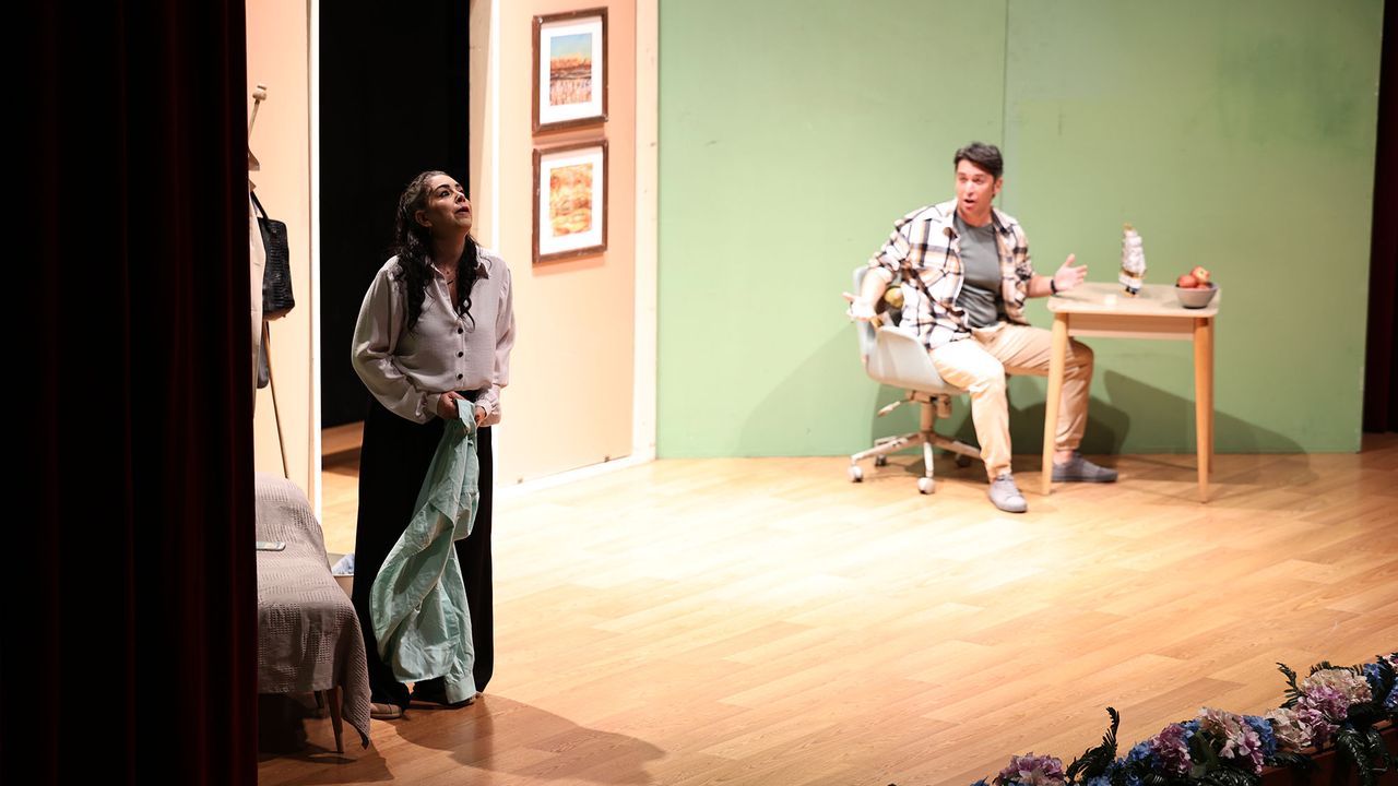 Ekim takvimi “Mükemmel Partner” tiyatrosu ile son buldu