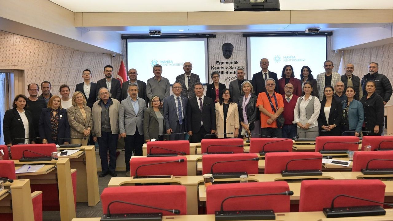 Bayraktar’dan 'Tüm ilçelere kent konseyi kurulsun' çağrısı