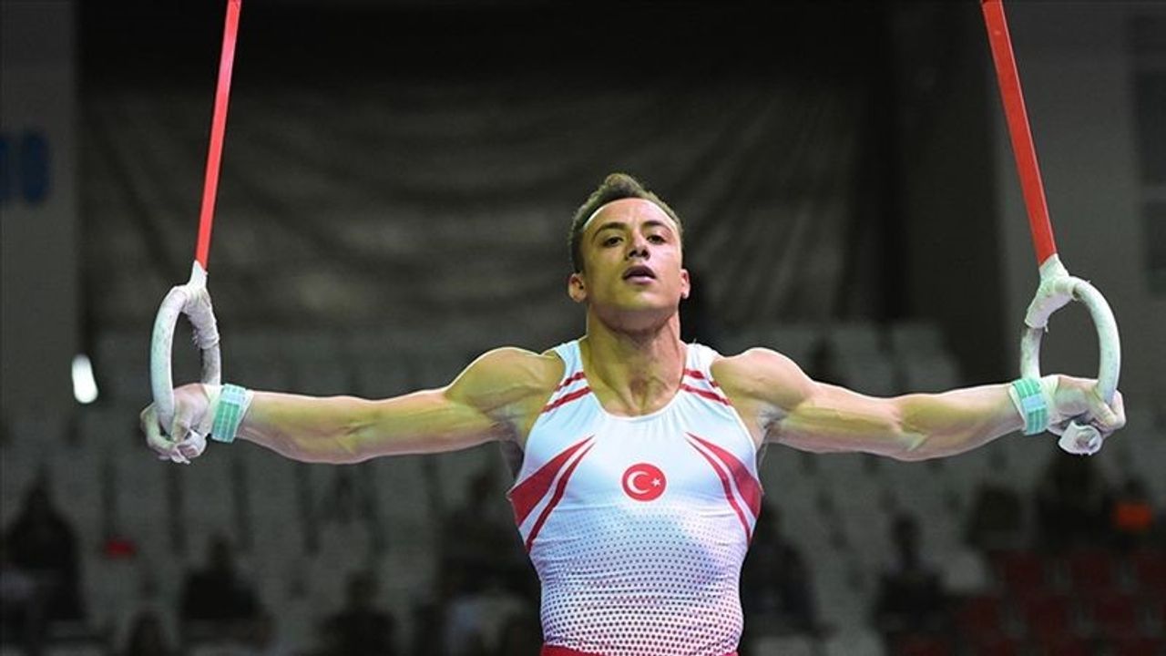 Milli Cimnastikçi Adem Asil, dünya 2'ncisi oldu