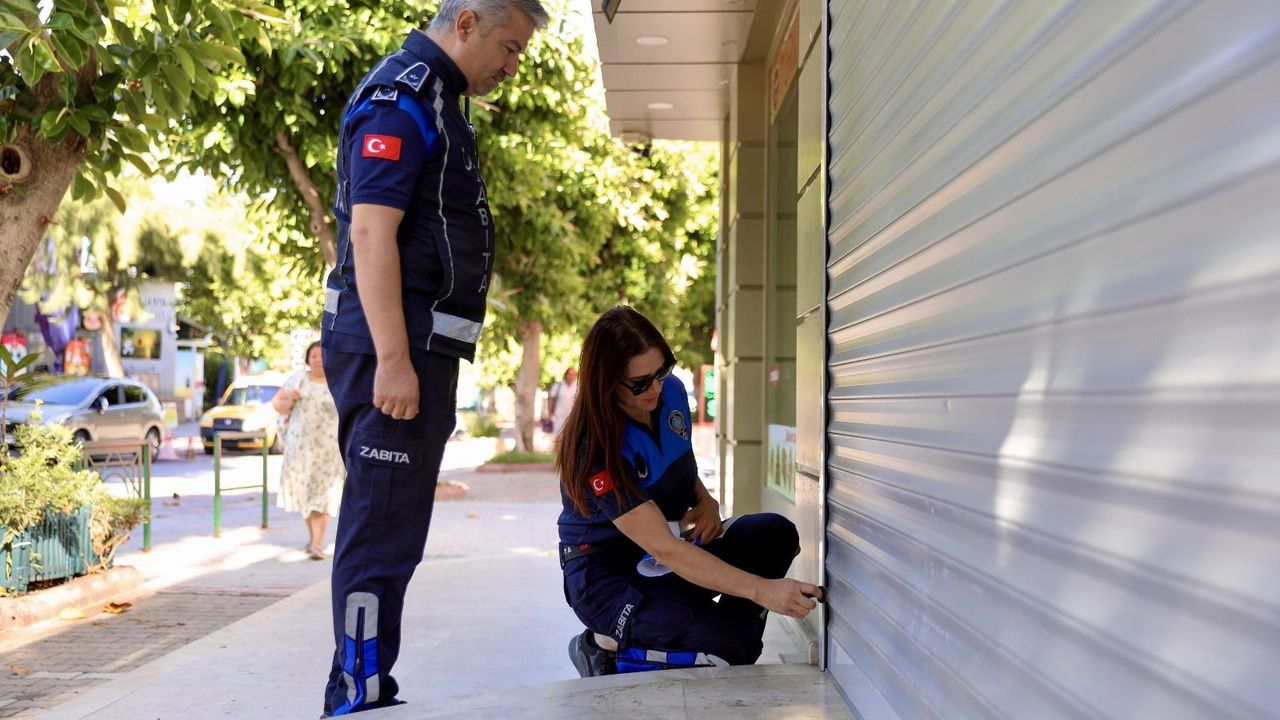 Alanya'da iki işletme mühürlendi