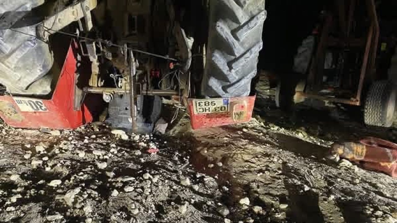 Traktörün altında kalan sürücü hayatını kaybetti