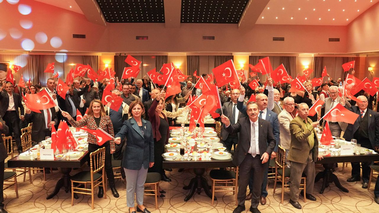'Cumhuriyet bizlere bırakılmış en büyük emanettir'