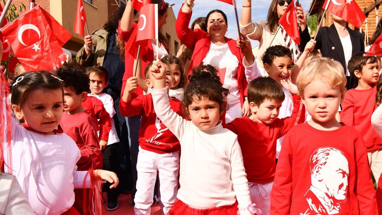 Başkan Ataç: Cumhuriyet bize verilen özgürlüktür