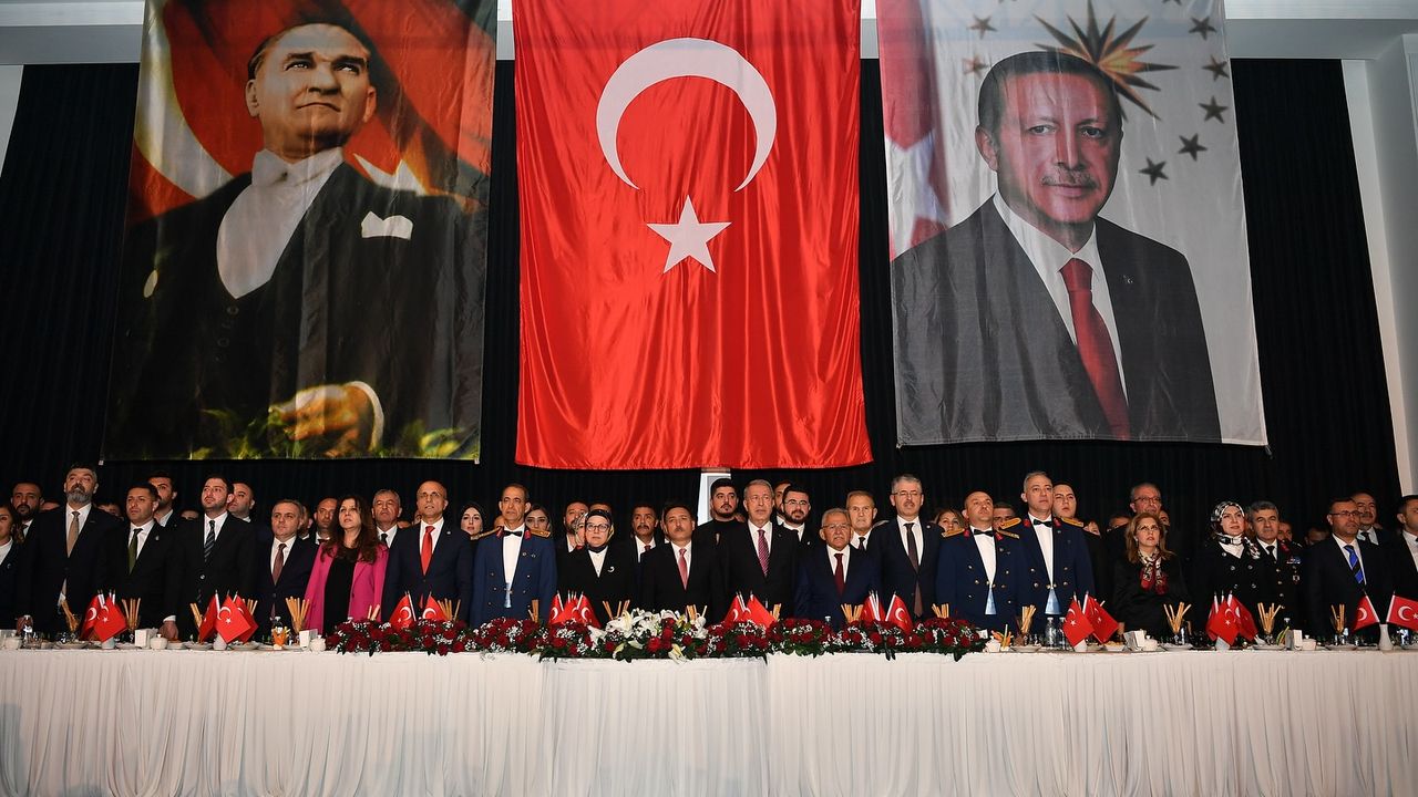 Başkan Büyükkılıç, Cumhuriyetin 102. Yıl Resepsiyonu’nda