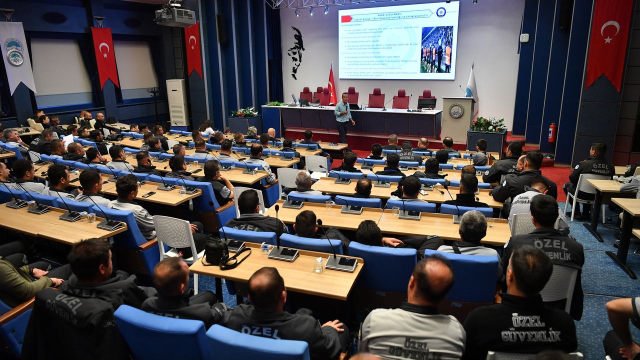 Kayseri Büyükşehir’den Güvenlik Personeline KAAN Eğitimi