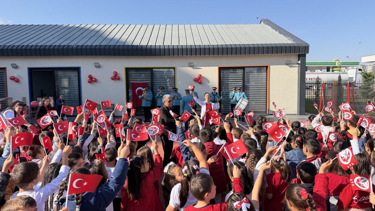 Kayseri’de Miniklerden Cumhuriyet Coşkusu