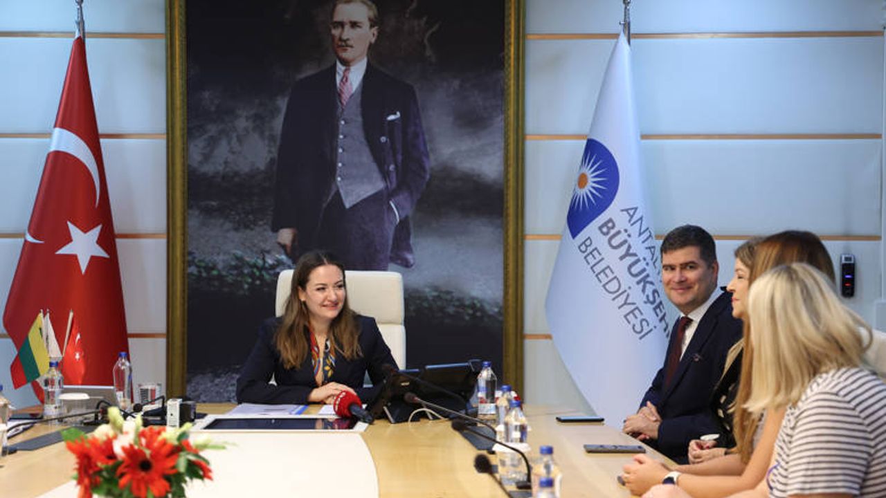 Antalya Büyükşehir Belediyesi Litvanya heyetini ağırladı