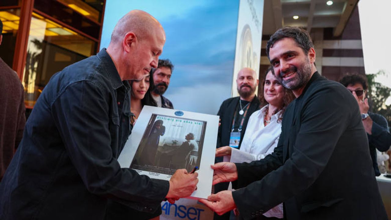 “Kesilmiş Bir Ağaç Gibi” ve “Noir” filmleri seyirciyle buluştu