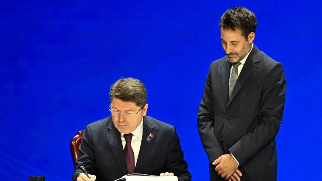 Bakan Tunç, Vietnam'da Siber Suçlara Karşı Birleşmiş Miletler Sözleşmesini imzaladı