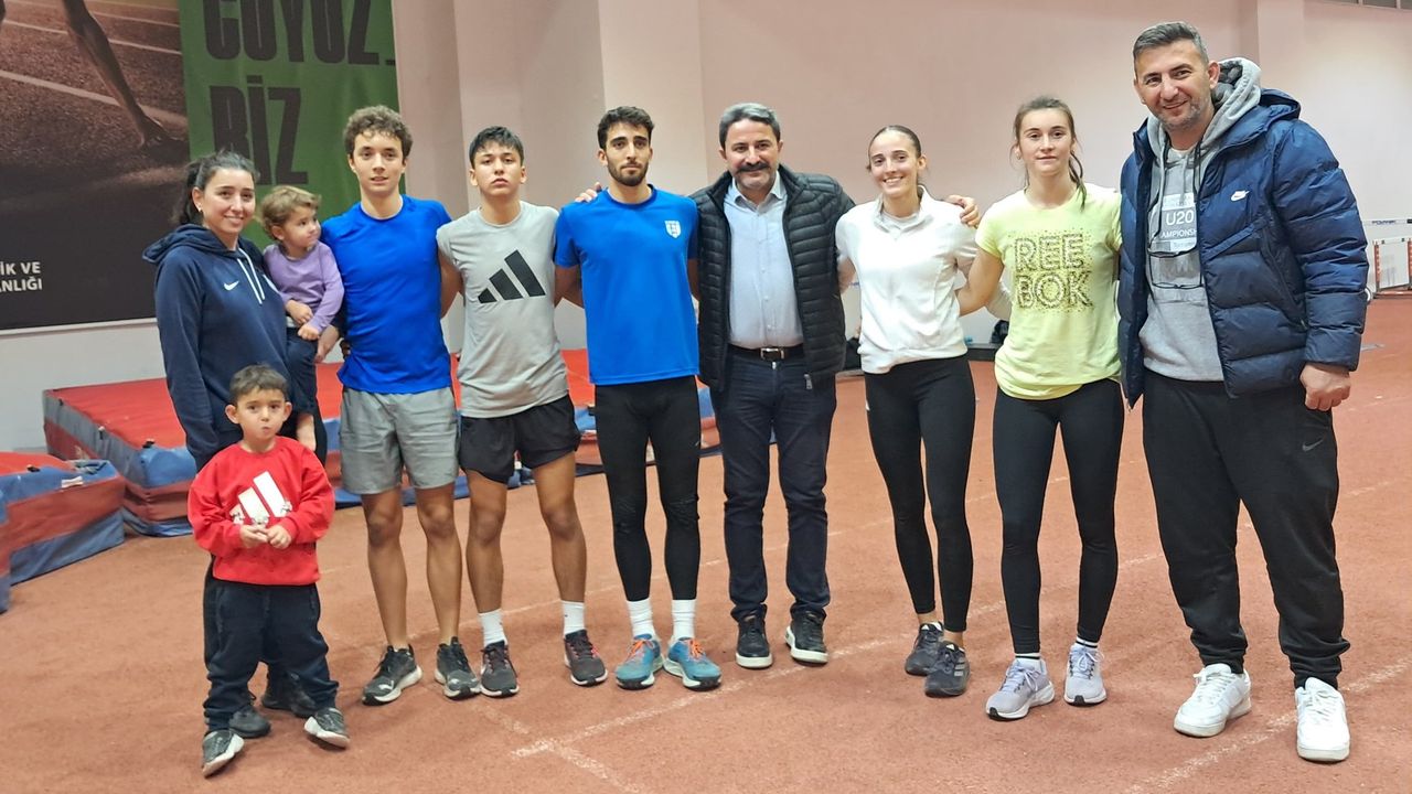 Şampiyon Atletlerle Moral Buluşması
