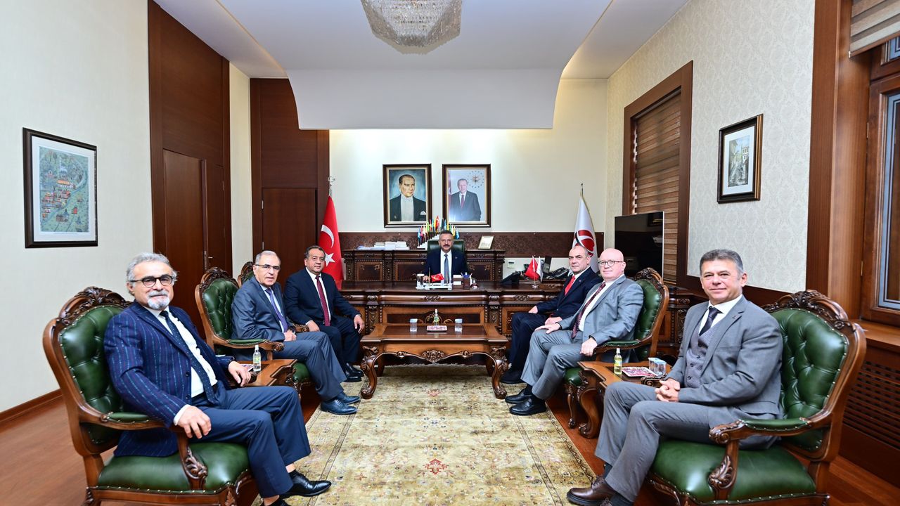 Vali Aksoy'a Ziyaretler