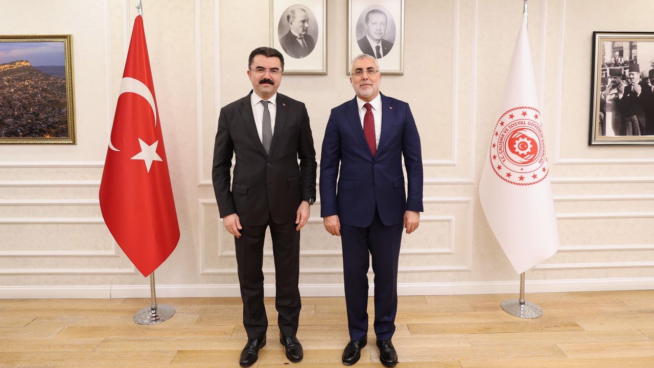 Bakan Işıkhan, MGK Genel Sekreteri Okay Memiş’i Ağırladı