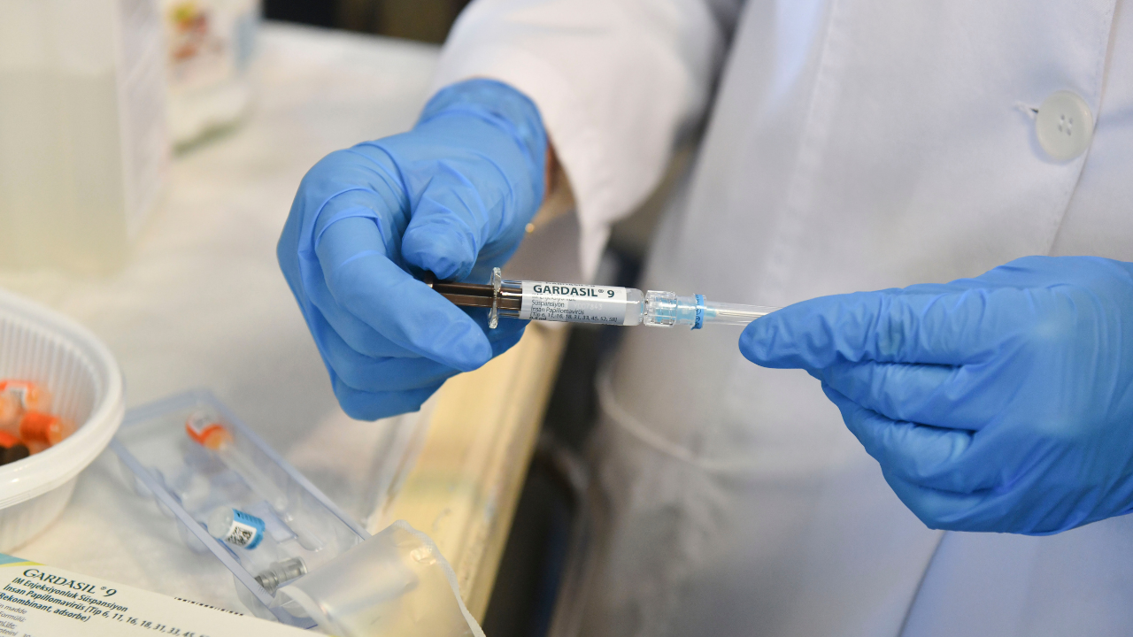 ABB, HPV aşı projesinde 4.875 dozu ücretsiz uyguladı