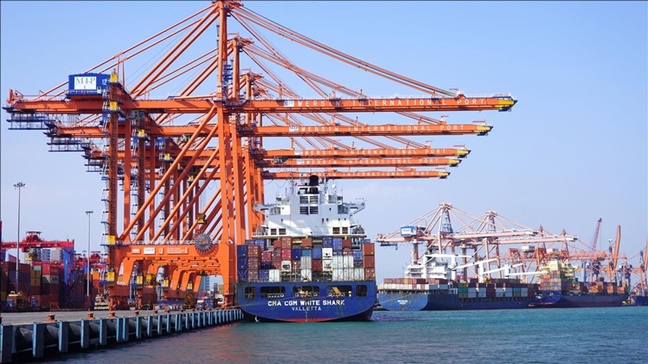 Türkiye'nin ihracatı 390 milyar dolarla rekor seviyede