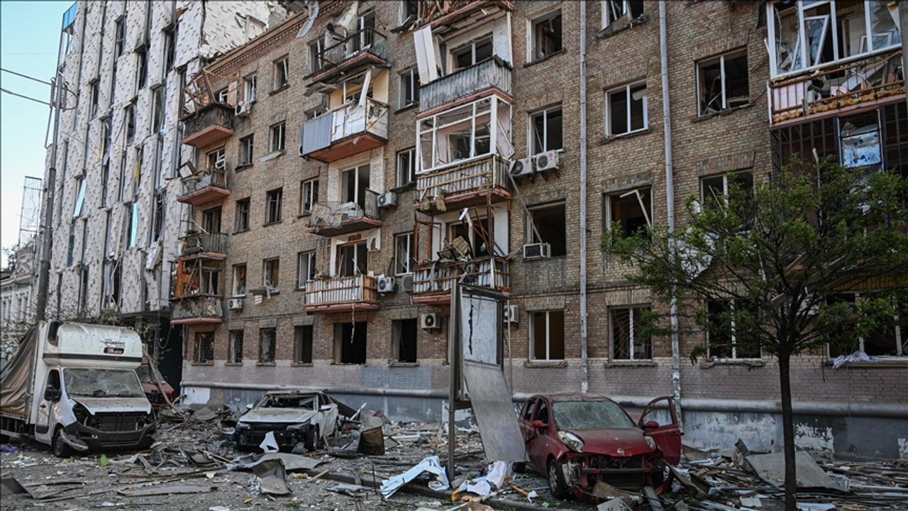 Rusya'nın Kiev saldırısında 2 ölü, 13 yaralı