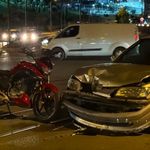 Kartopu Caddesi kavşağında can pazarı: Motosiklet ve otomobil çarpıştı