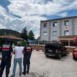 Bilecik’te aranan şahıs yakalandı: 2 yıl hapis cezası bulunan şüpheli cezaevine gönderildi