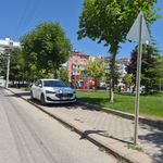 Kaldırıma Park Eden Sürücü Yayaları Hiçe Saydı