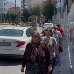 Eskişehir’de İnşaat Paravanı Yayaları Trafiğe İtti