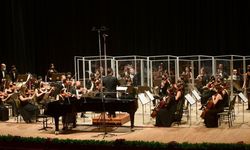 Senfoni orkestrası akademik yılın açılış töreninde
