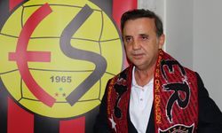 Eskişehirspor'un yeni teknik direktörü Suat Kaya imzayı attı