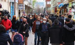 Vaka sayısında 7’nci sıraya yükselen Eskişehir’de kalabalık görüntüler dikkat çekiyor