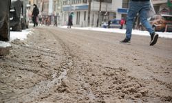 Eskişehir’de yollar çamurla kaplandı