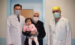 Bir yaşındaki çocuğa kapalı yöntemle başarılı kist ameliyatı