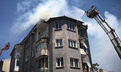 Eskişehir’de bir apartmanda korkutan yangın (VİDEO HABER)