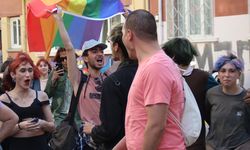 Eskişehir'de izinsiz LGBT yürüyüşüne polis müdahalesi (VİDEO HABER)